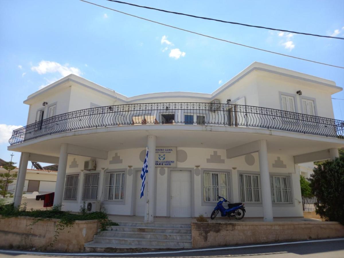 Апартаменты Flisvos House Megalochori  Экстерьер фото