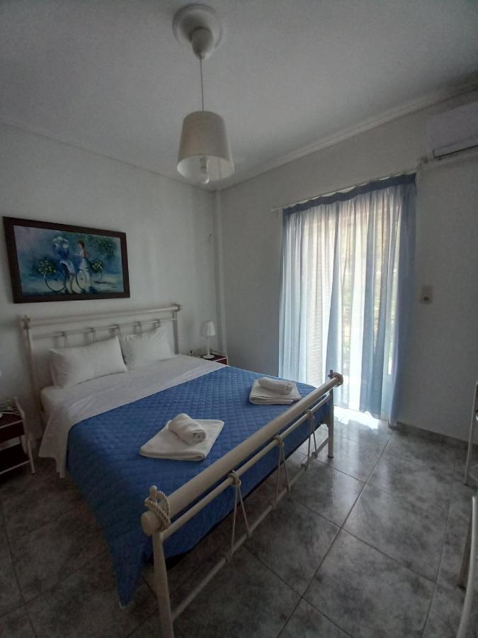 Апартаменты Flisvos House Megalochori  Экстерьер фото